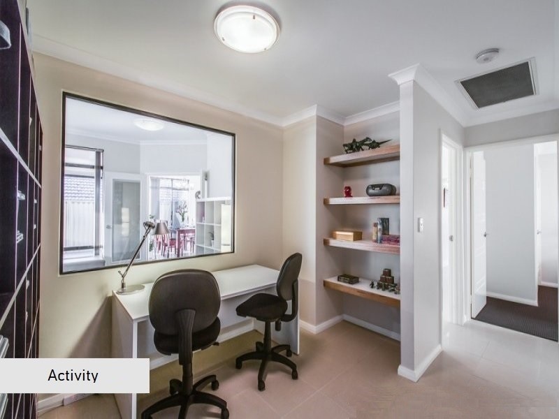 17 Wicklow Circle, Darch WA 6065