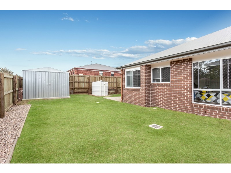 75 Barlow Street, Cranley QLD 4350