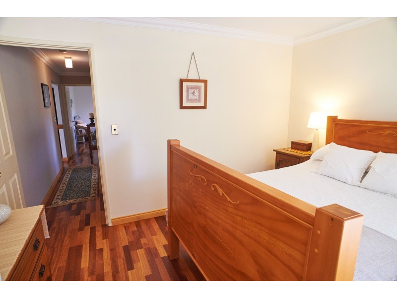 15 Greenwood Drive, Willyung WA 6330