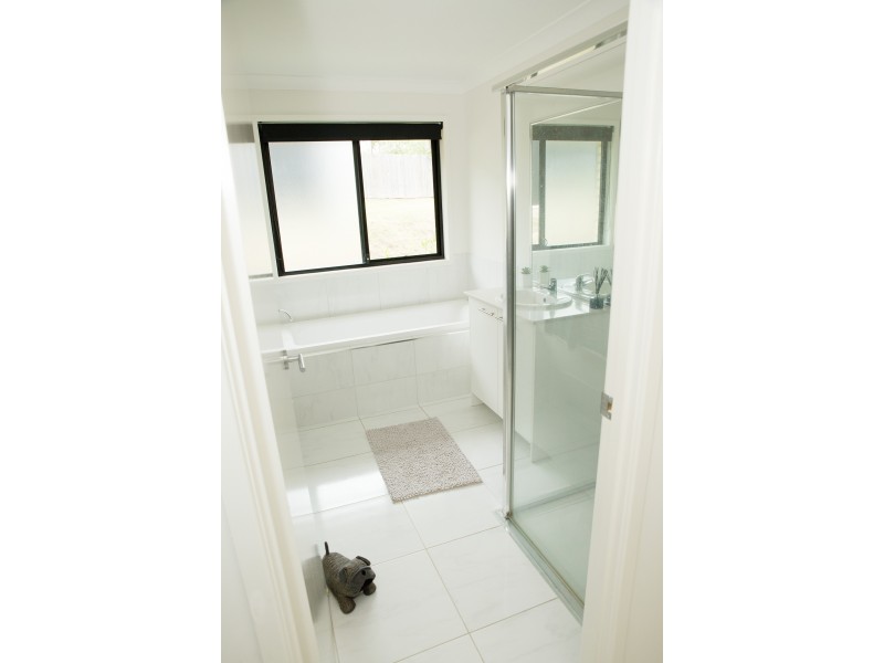 18-24 Anna Bertha Court, Mundoolun QLD 4285