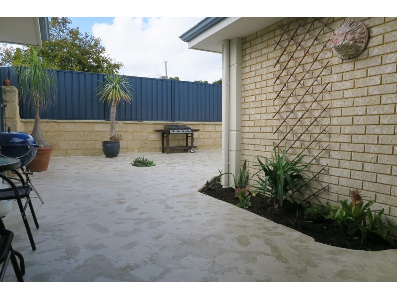 18B Tristram Gardens, Parmelia WA 6167