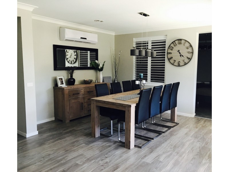 88 Moore st, Rosedale VIC 3847
