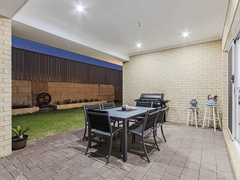 7 Egerton Road, Parmelia WA 6167