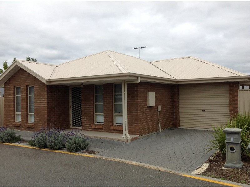 1 Woodrow Lane, Golden Grove SA 5125