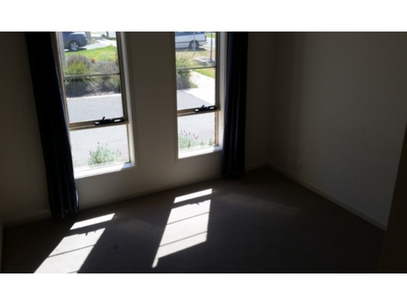 1 Woodrow Lane, Golden Grove SA 5125