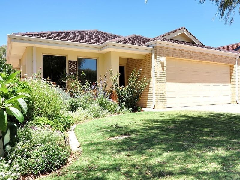 70 Caspian Drive, Wannanup WA 6210