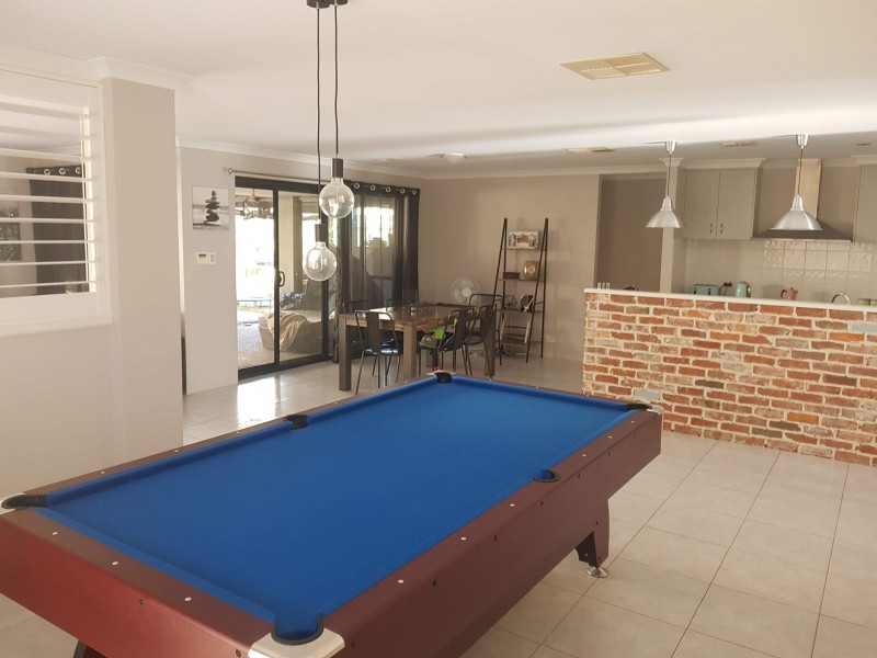 8 Murrin Loop, Lakelands WA 6180