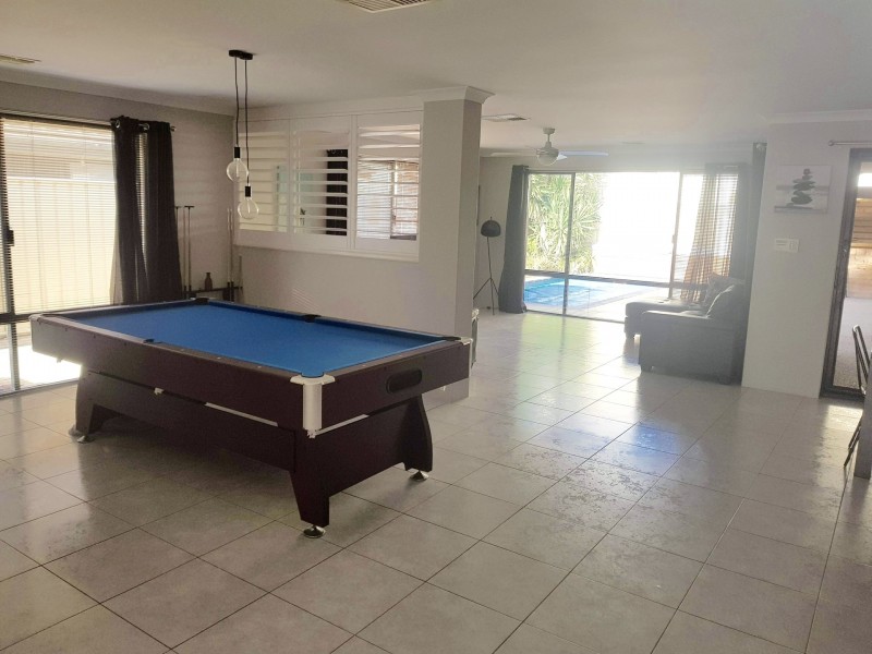 8 Murrin Loop, Lakelands WA 6180