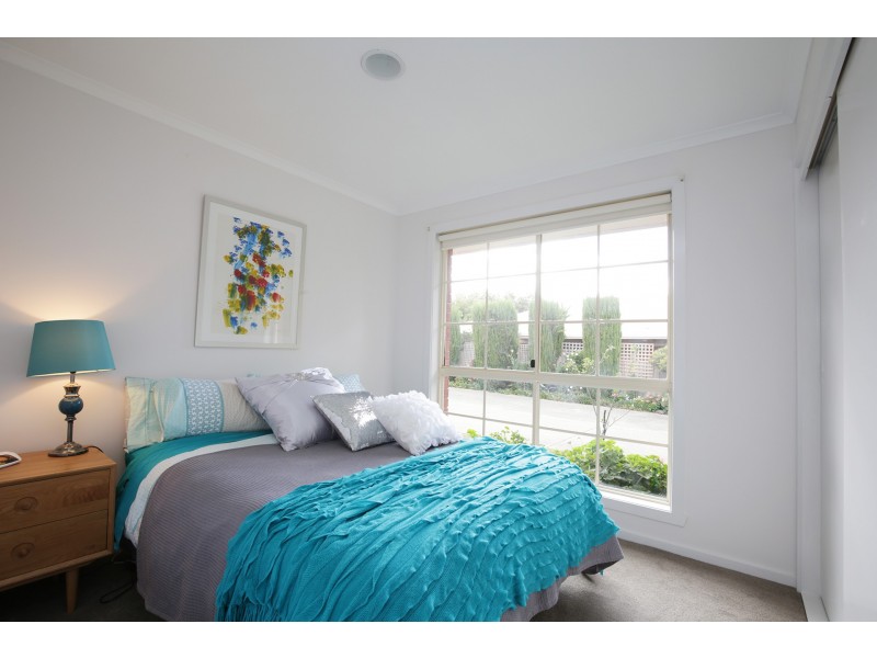 1/172 Thornhill Road, Highton VIC 3216