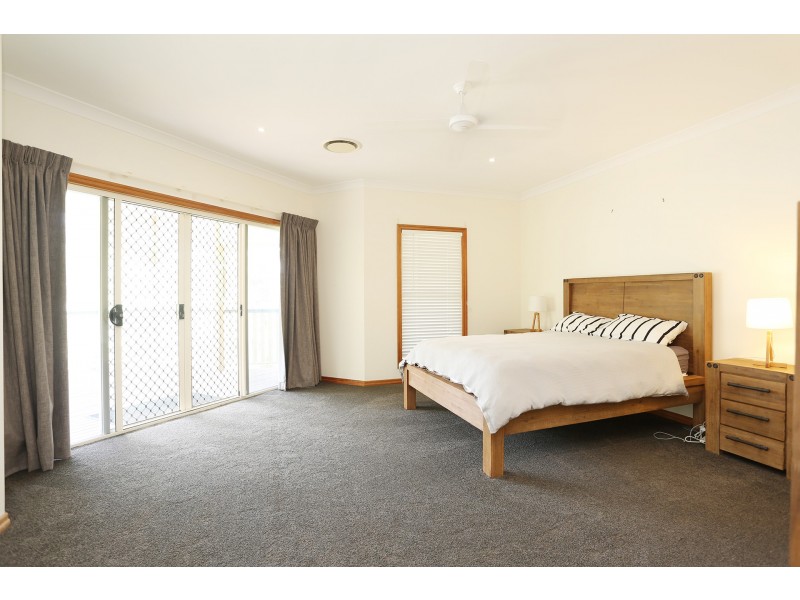20 Warrego Way, Helensvale QLD 4212