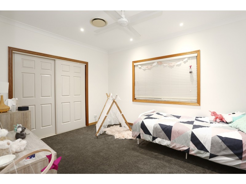 20 Warrego Way, Helensvale QLD 4212