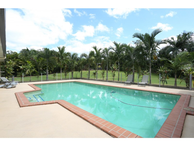 20 Warrego Way, Helensvale QLD 4212
