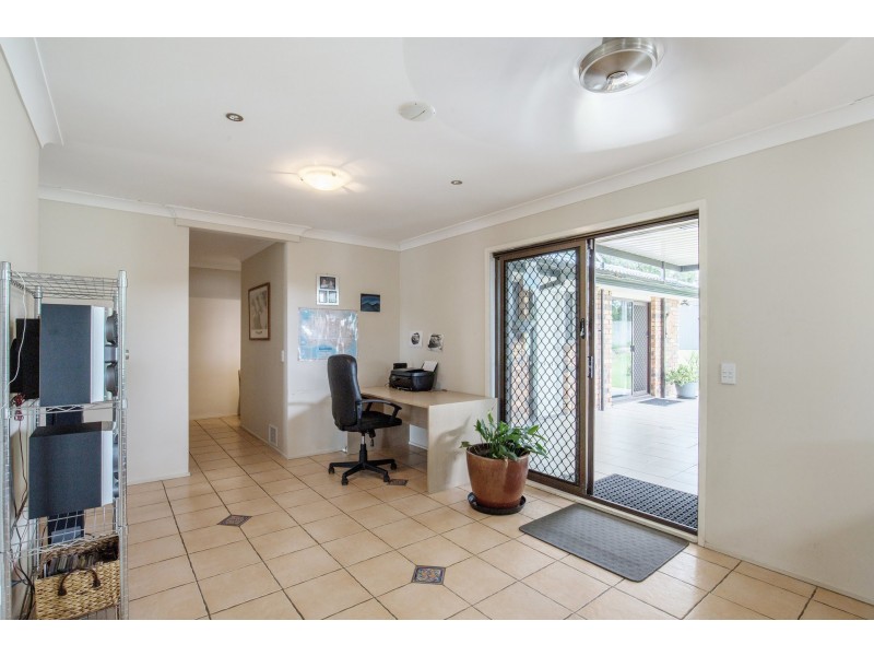 24 Ashford Road, Helensvale QLD 4212