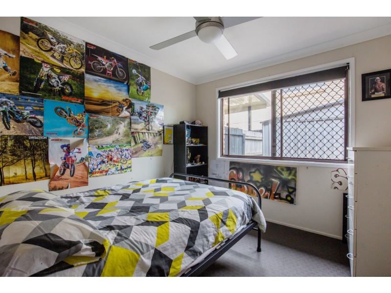 24 Ashford Road, Helensvale QLD 4212