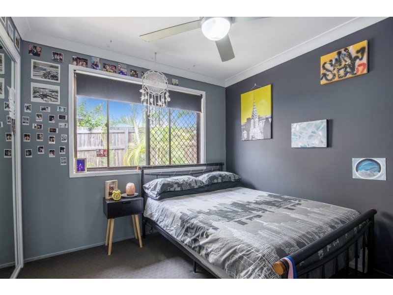 24 Ashford Road, Helensvale QLD 4212