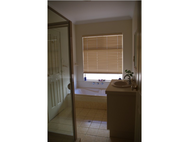 6 Aquilla Street, Jurien Bay WA 6516