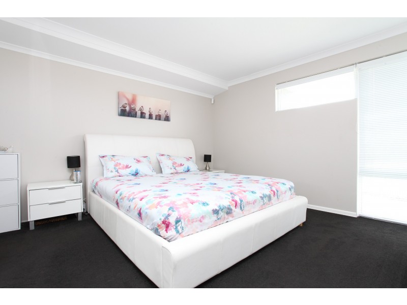 209 Grandis Boulevard, Banksia Grove WA 6031