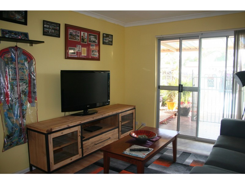 9 Bardfield Way, Gosnells WA 6110