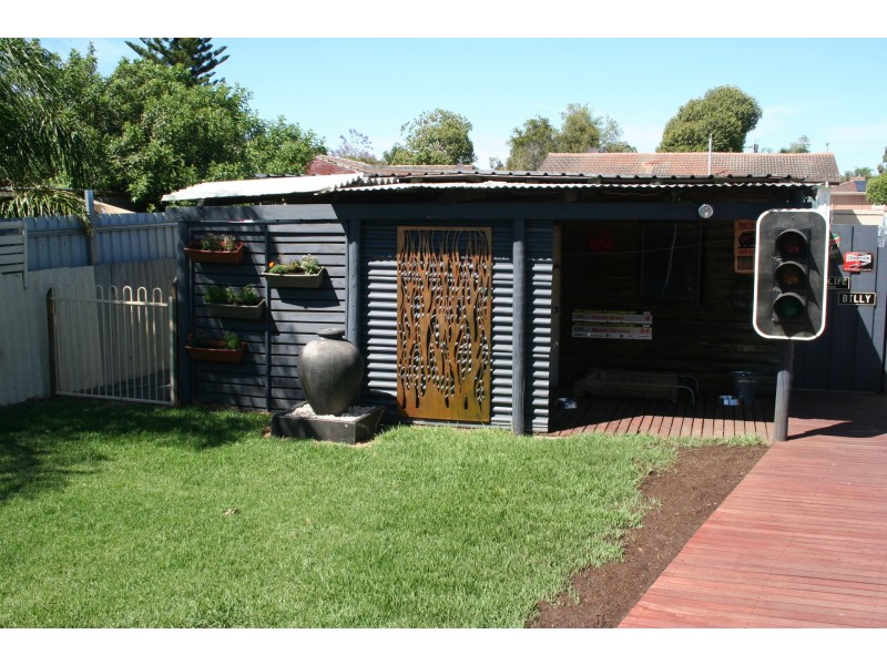 9 Bardfield Way, Gosnells WA 6110