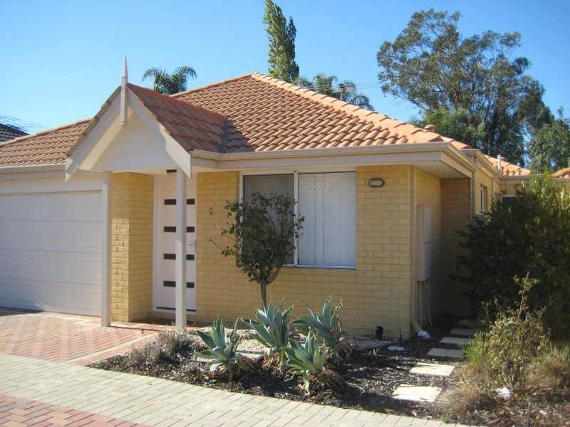 2/42 Merrifield Avenue, Kelmscott WA 6111