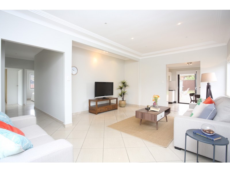 39 Karani Avenue, Guildford West NSW 2161