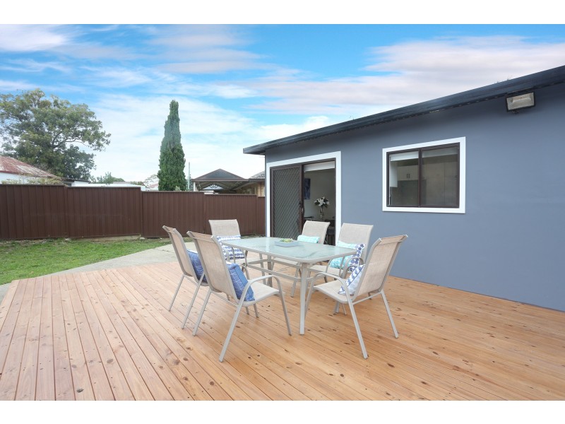 39 Karani Avenue, Guildford West NSW 2161