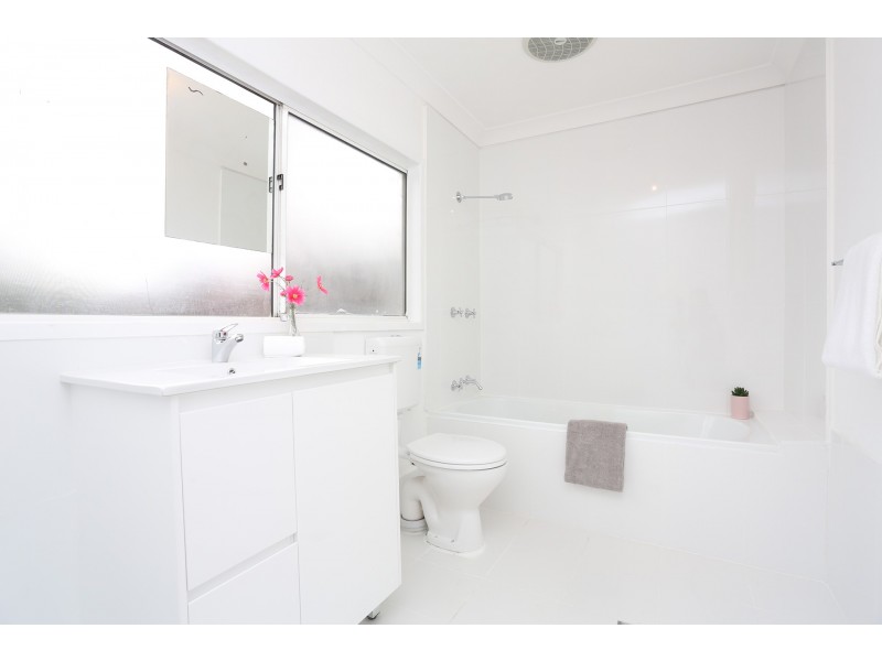 39 Karani Avenue, Guildford West NSW 2161