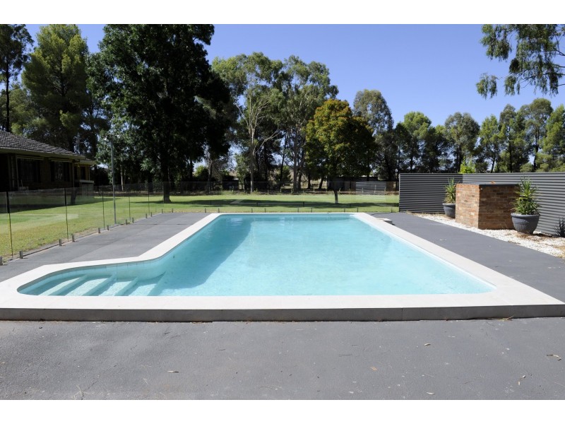 235 – 237 Edward street, Forbes NSW 2871