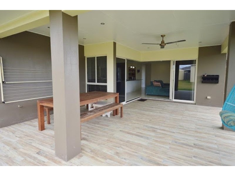 10 Mooney Court, Marian QLD 4753