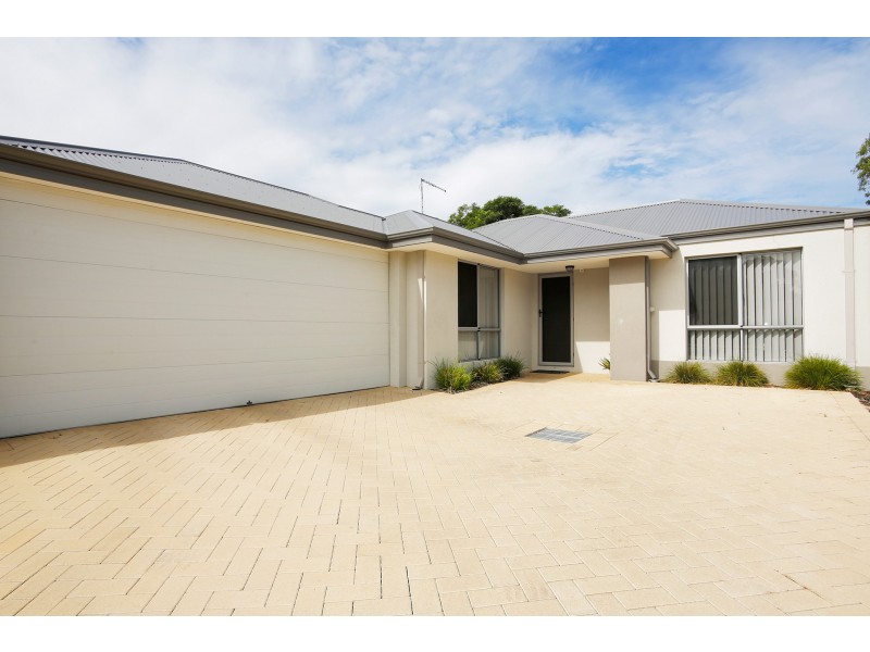 422B Berwick Street, St James WA 6102