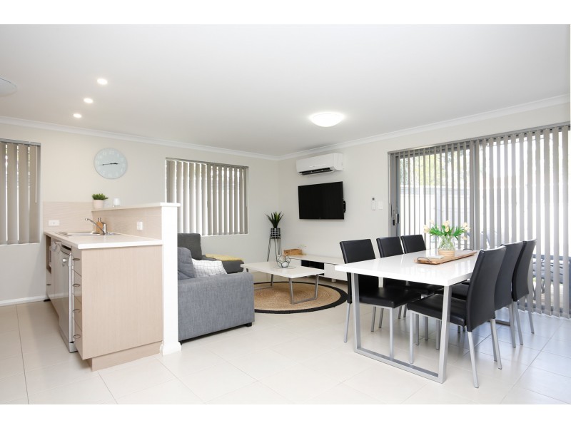 422B Berwick Street, St James WA 6102