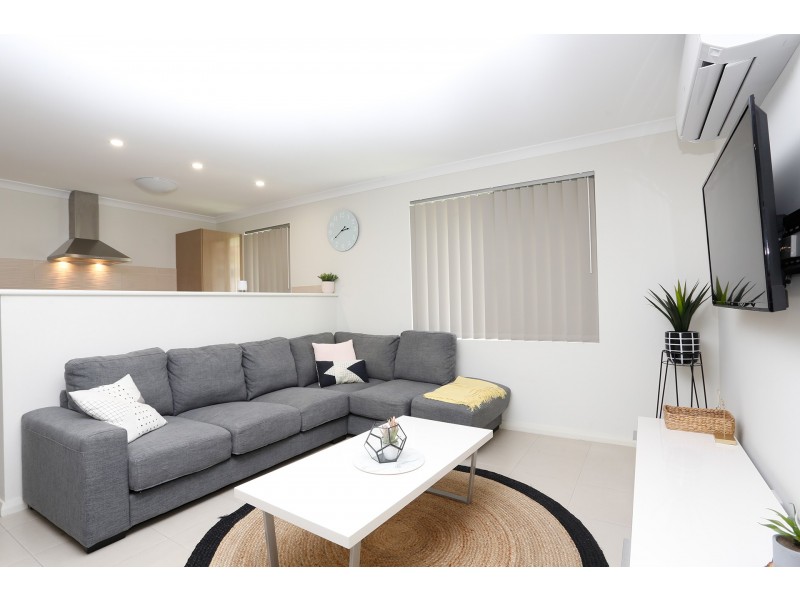422B Berwick Street, St James WA 6102