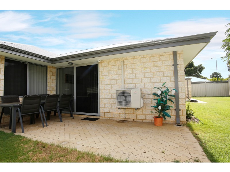 422B Berwick Street, St James WA 6102