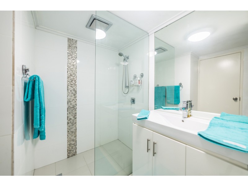 5/45 Pohlman Street, Southport QLD 4215