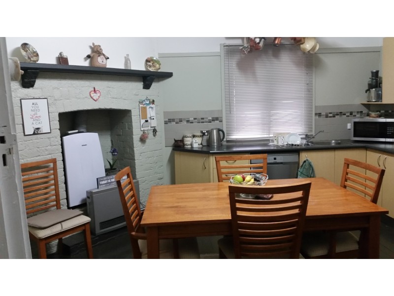 18 Rose Street, Quirindi NSW 2343