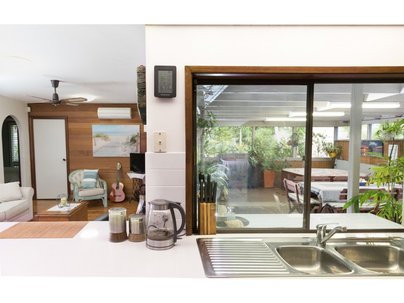 27 Walker Road, Wyoming NSW 2250