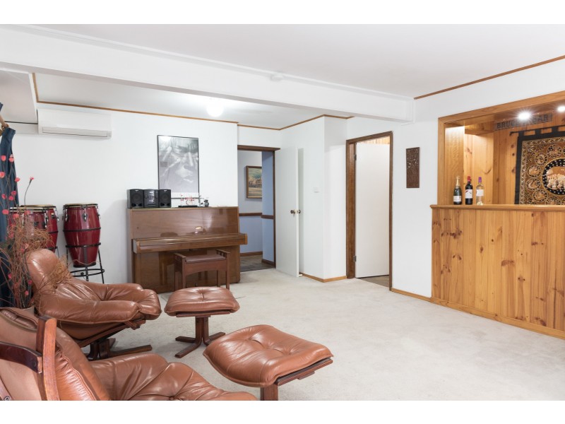 27 Walker Road, Wyoming NSW 2250