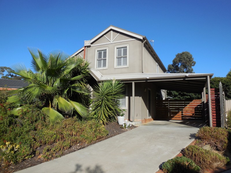 2/7 Caleb Close, Golden Square VIC 3555