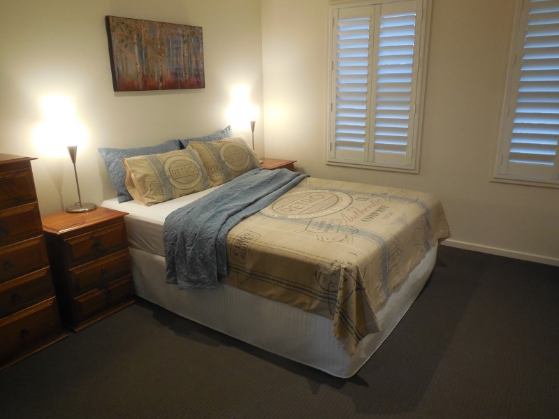 2/7 Caleb Close, Golden Square VIC 3555