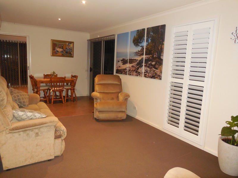 2/7 Caleb Close, Golden Square VIC 3555