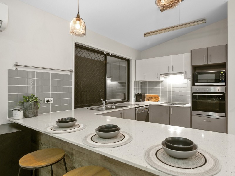 12 Summerlea Crescent, Ormeau QLD 4208