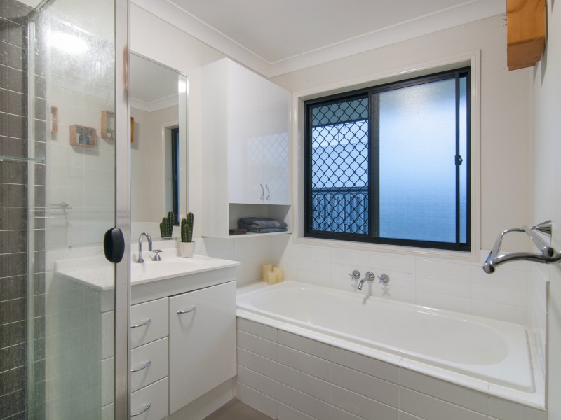 12 Summerlea Crescent, Ormeau QLD 4208