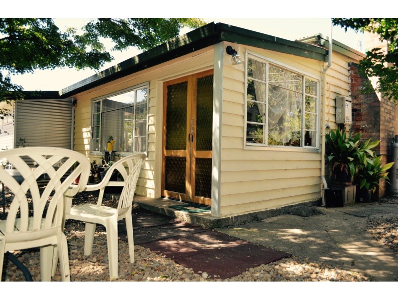 42 Centenary Avenue, Wandiligong VIC 3744