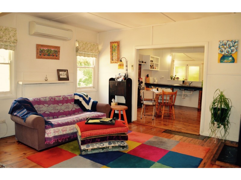 42 Centenary Avenue, Wandiligong VIC 3744