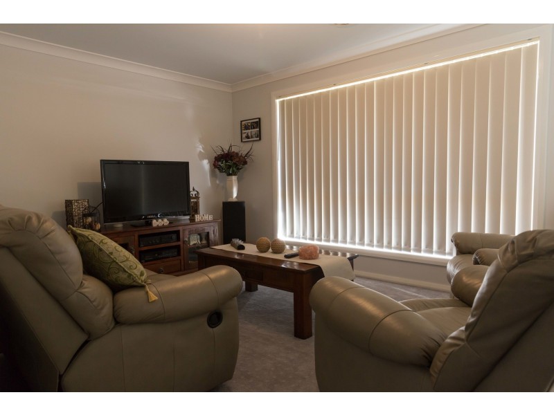 10 Glasson Drive, Orange NSW 2800