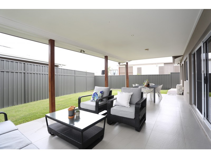 35 Yarabah Crescent, Shailer Park QLD 4128