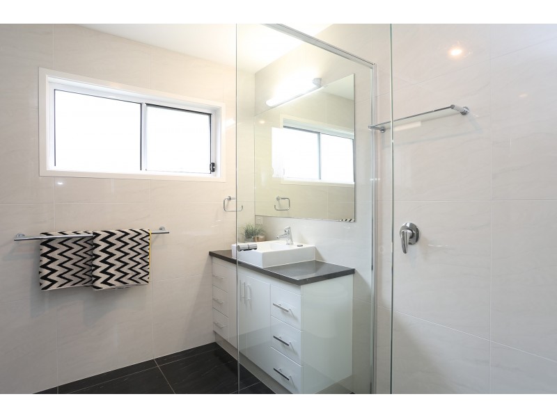 35 Yarabah Crescent, Shailer Park QLD 4128