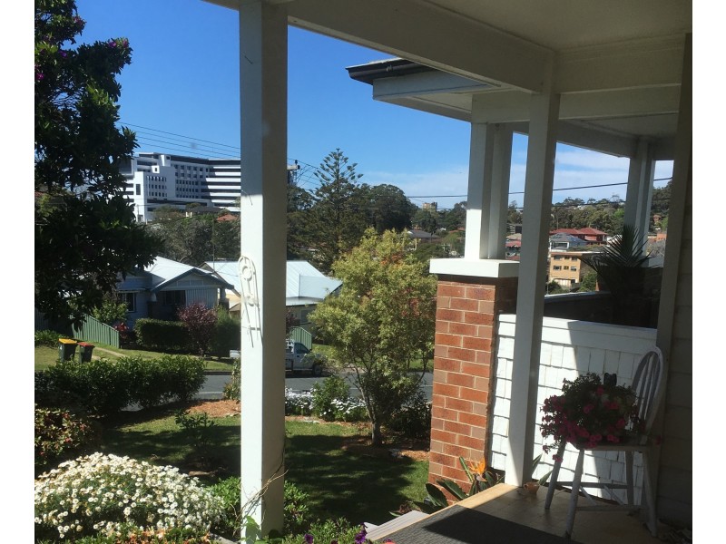 32 Rosemont Street, West Wollongong NSW 2500