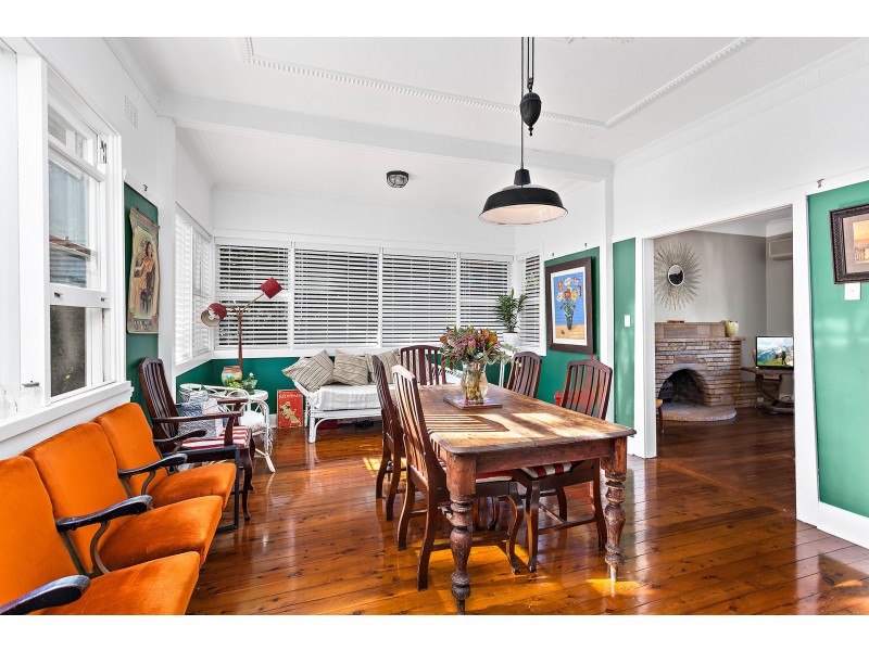 32 Rosemont Street, West Wollongong NSW 2500