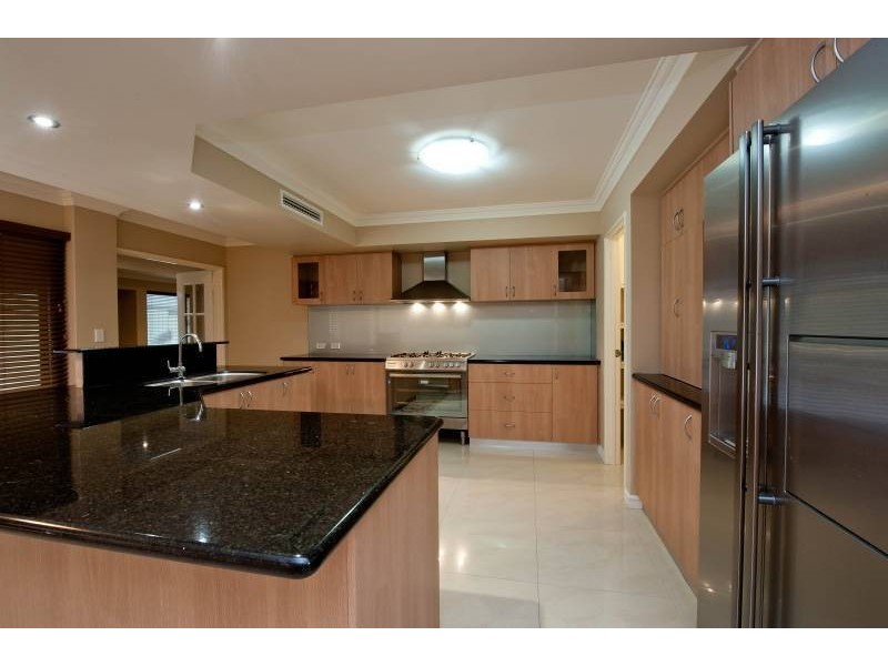 39 Stonewall Circuit, Landsdale WA 6065